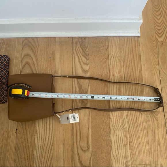 Tory Burch Small Emerson Bucket Bag Brown Cognac Saffiano Leather Crossbody - Picture 10 of 12